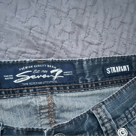 Low waisted distressed grunge Jeans - Picture 2 of 3